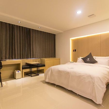 The City Hotel Jeonju Ngoại thất bức ảnh
