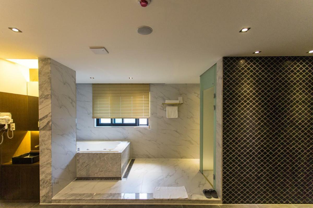 The City Hotel Jeonju Ngoại thất bức ảnh