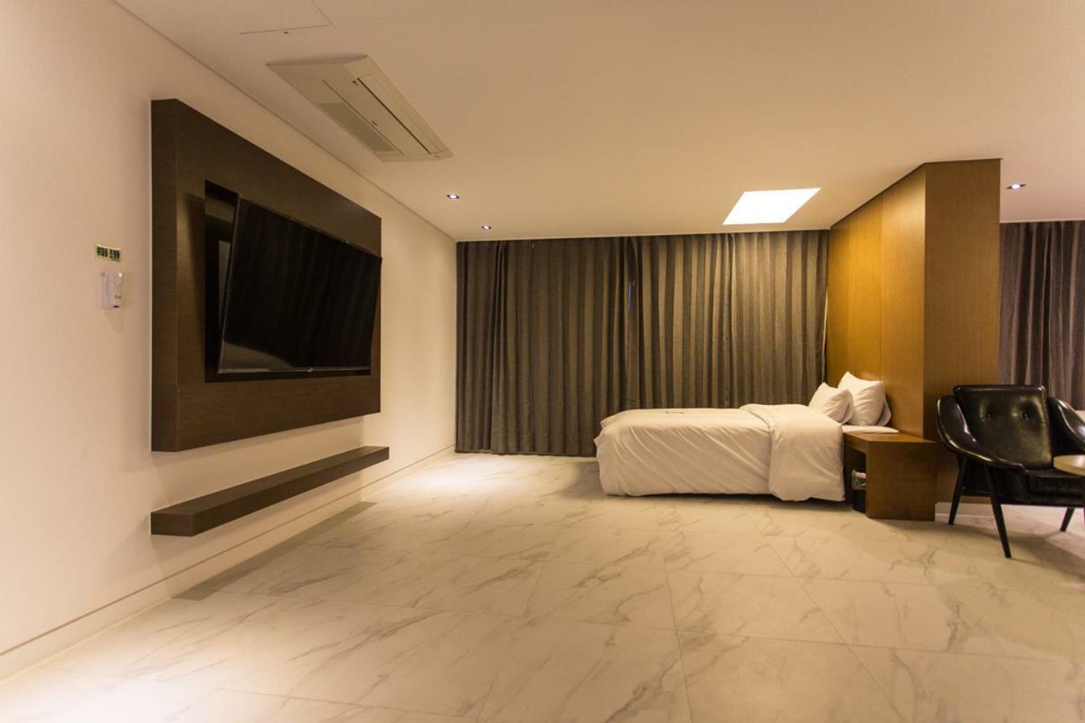 The City Hotel Jeonju Ngoại thất bức ảnh