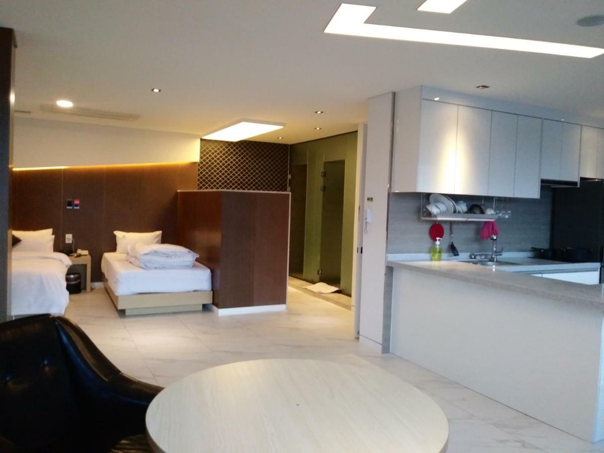 The City Hotel Jeonju Ngoại thất bức ảnh