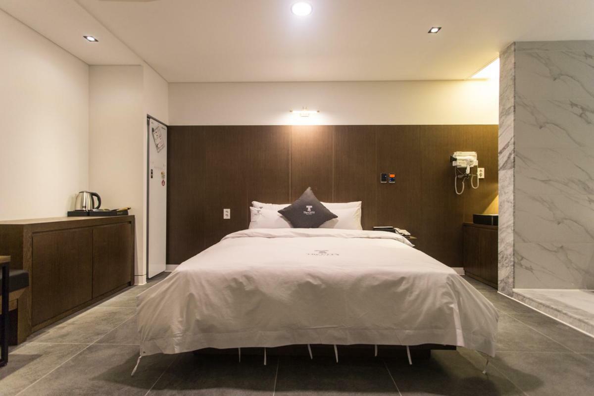 The City Hotel Jeonju Ngoại thất bức ảnh
